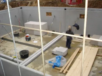 Beginn des Kellerrohbaus